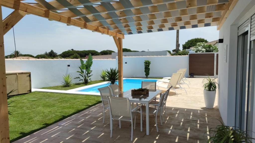 Palapa Garden Alojamientos, Piscina Privada Y Cerca Del Mar Chiclana de la Frontera Exterior foto